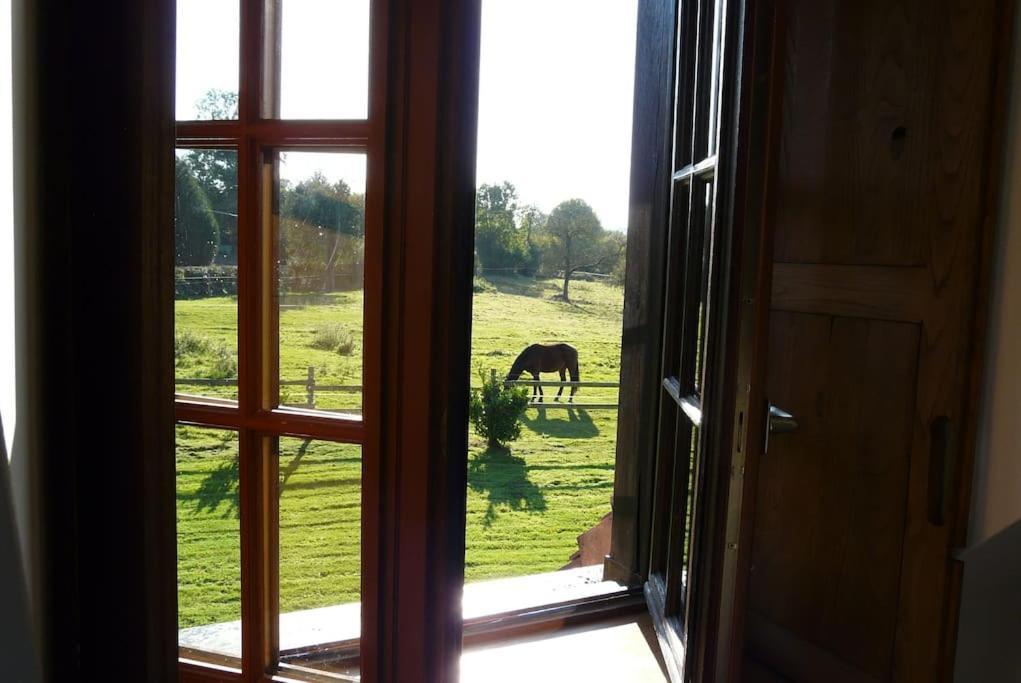 Вилла Gite : La Cochetiere : Ancienne Ferme 18Eme Le Grais Экстерьер фото